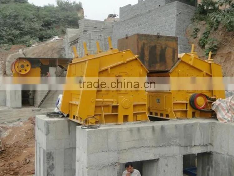 Construction machine/Pebble crusher