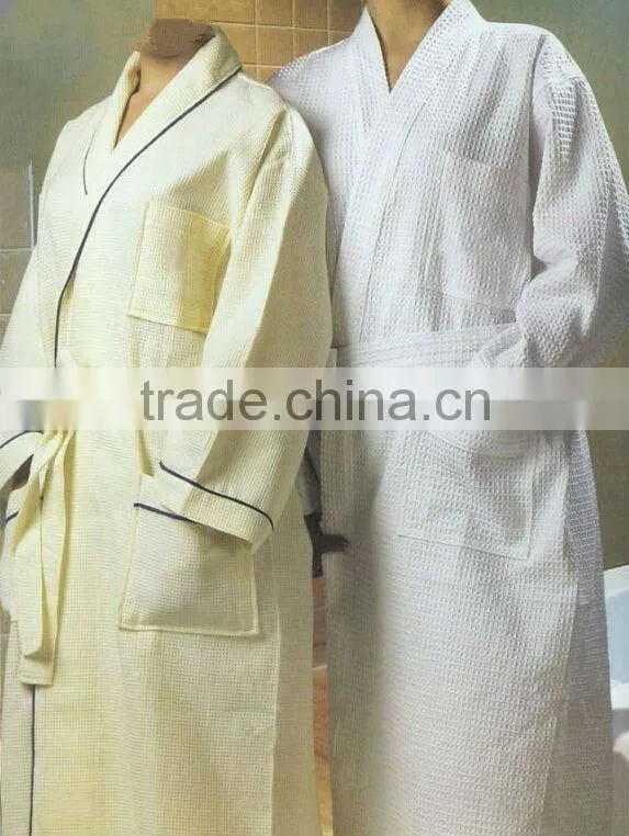 Wholesale factory cheap hotel 100 cotton waffle bathrobe