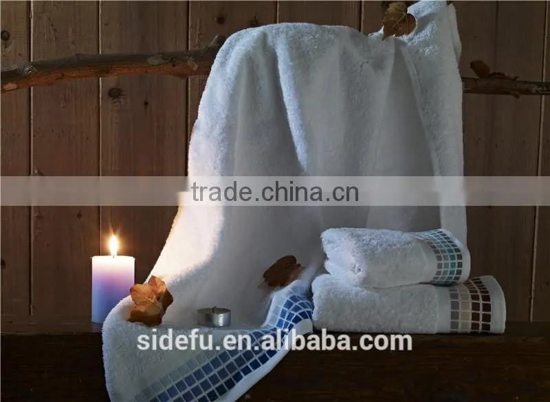 China Manufactural High Quality Wide Dobby Border with Embroidery Hotel Terry Hand Towel