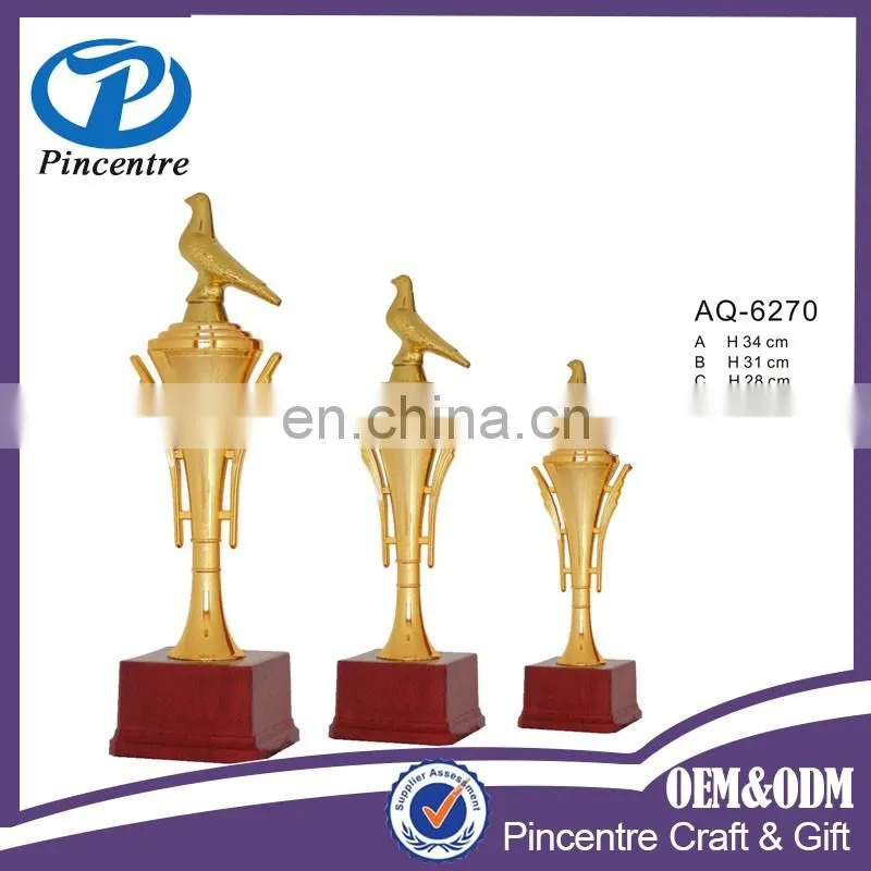 wholesale custom electroplating soccer awards metal football sport trophy made in china
