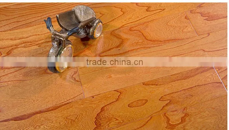 Smooth Surface Multilayer Elm Engineered Wood Flooring Natural Color