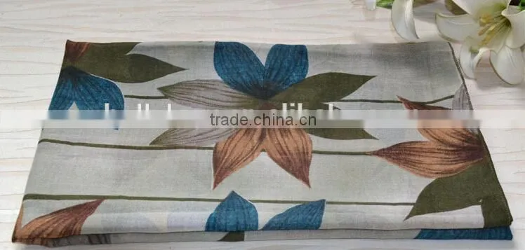 High Quality Large Elegant Flower Printing Encrypt Polyester Voile Scarf for Women