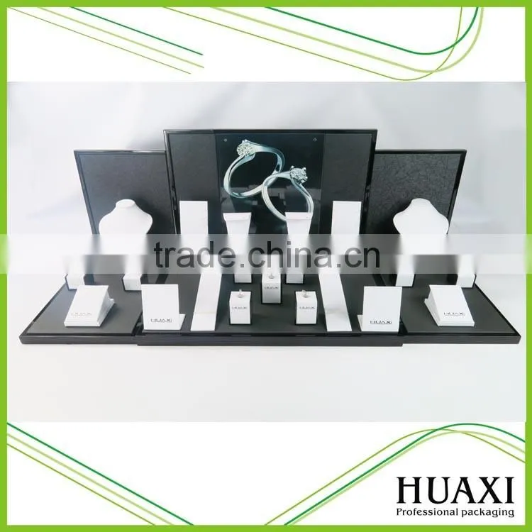 Huaxin Jewelry display stand wood brown pu jewellery stands