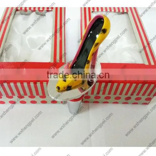 Wedding yellow and black little butterfly knot high-heeled shoes wine stopper