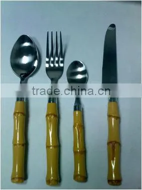 Flatware set