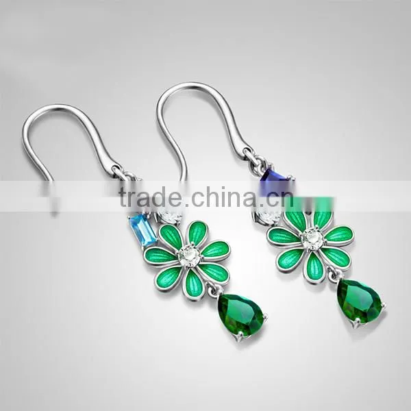 Latest Trendy Brand Pearl Flower Chain Charm Earring For Young Women