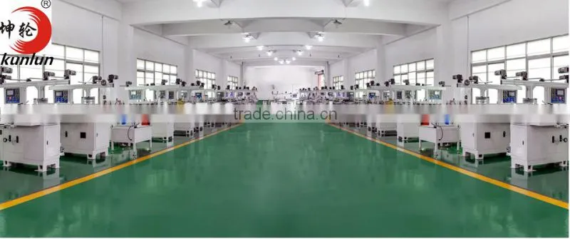 Aotomatic adhesive tape roll to sheet cutting machine