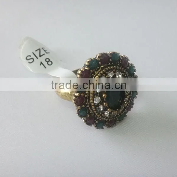 Women's Gender and Gold Jewelry Main Material emerald ring