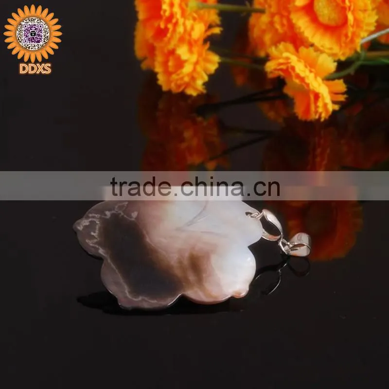 wholesale carved mother of pearl shell pendant
