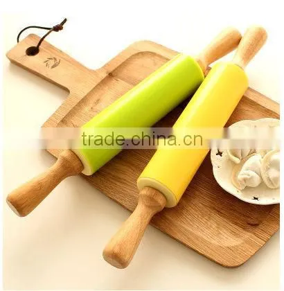 No-stick Silicone Rolling Pin With Wooden Handle