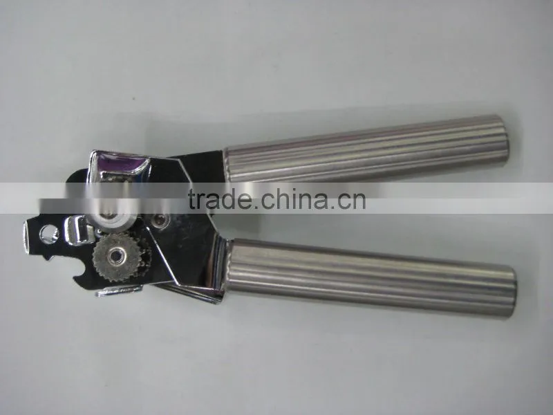DELUXE STAINLESS STEEL SKIDPROOF HANDLE CAN OPENER