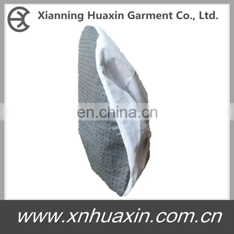 Lightweight Nonwoven PP Shoecover with PVC Dots Sole