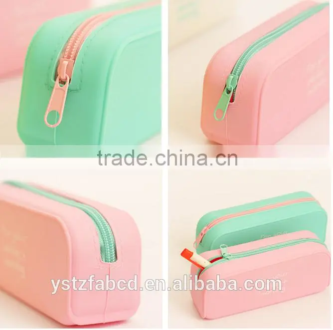 2016 Newest Gift Use and Pencil Bag factory supply printed logo custom Silicone pencil case
