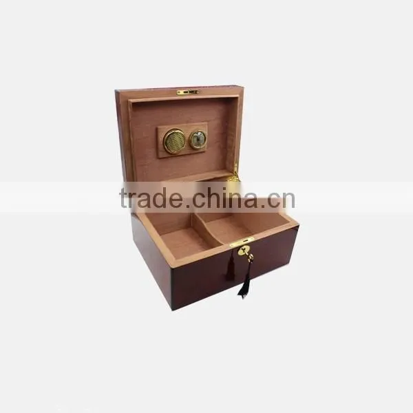 High quality customized made-in-china wooden Cigar humidor