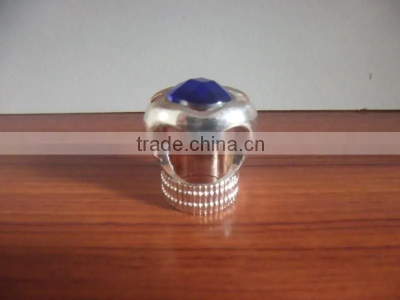 Zamac perfume bottle golden cap