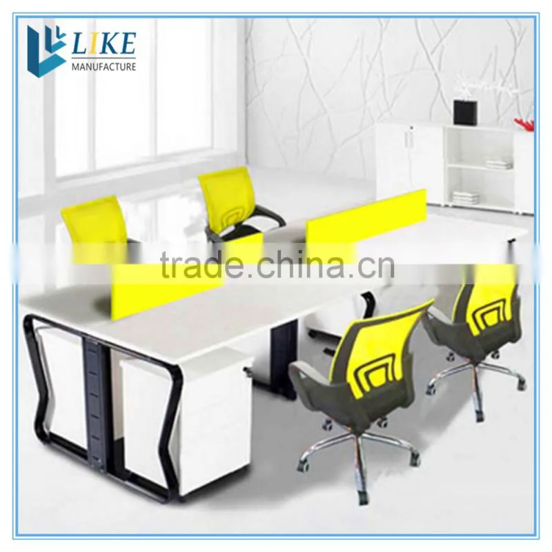 Latest office table, 4 seat office workstation cubicle