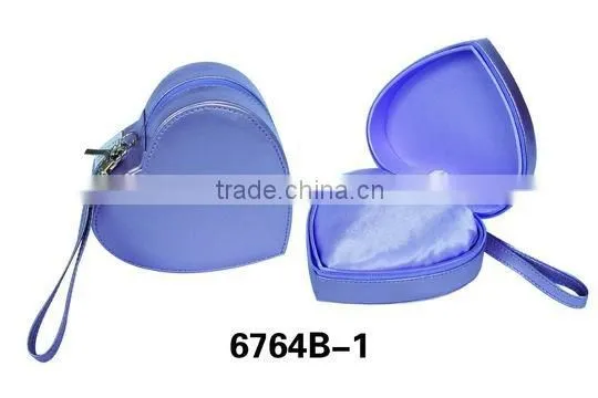 portable heart shape jewelry box with zipper