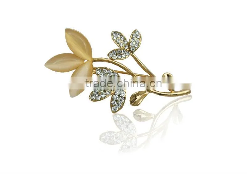 Czech crystal brooches in bulk X028-3