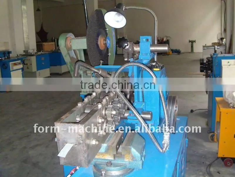 Spiral corrugated steel pipe making machine with stable performance