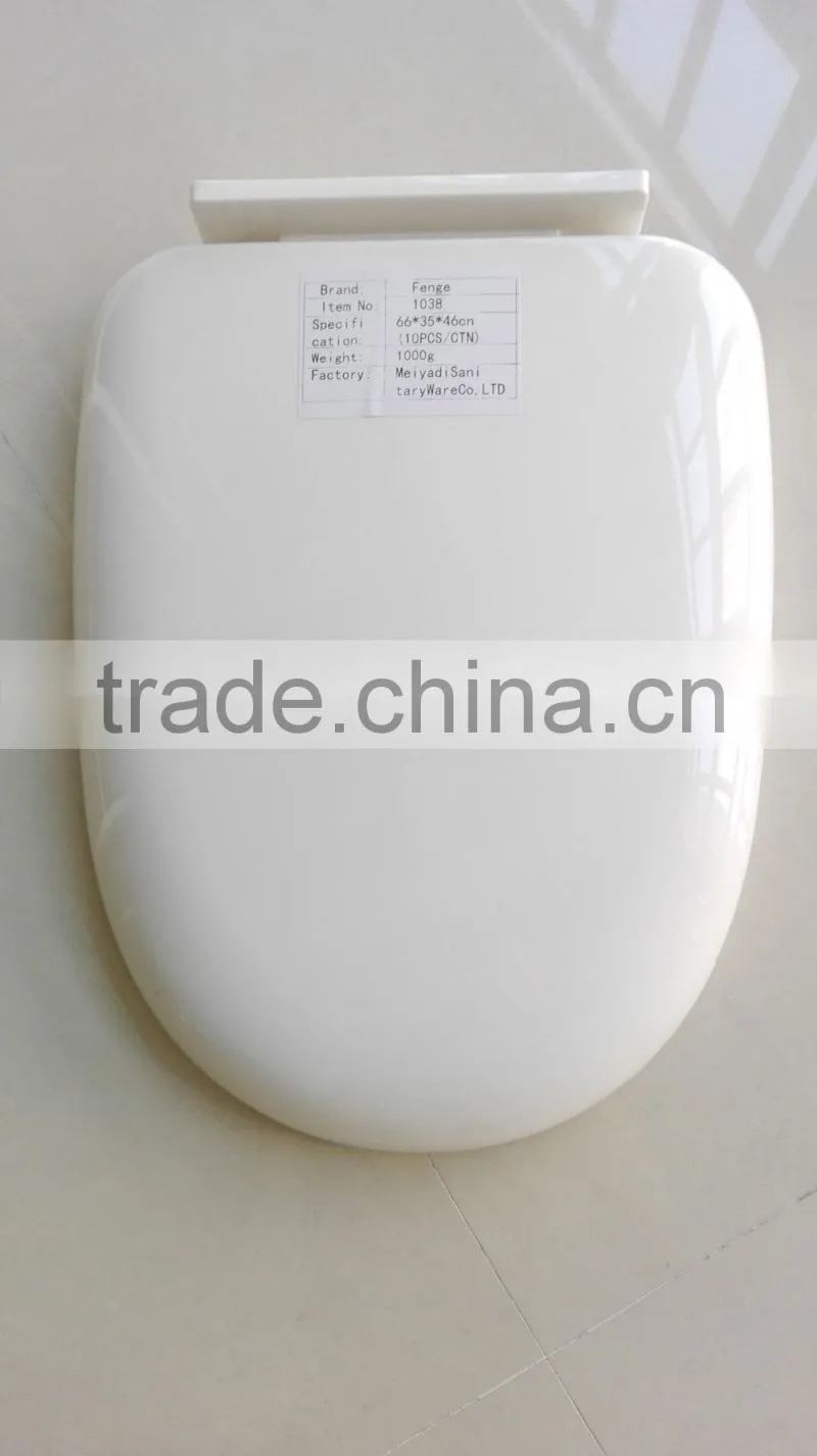 FG830PP- lamosa raised flushable toilet seat cover in White bathroom set