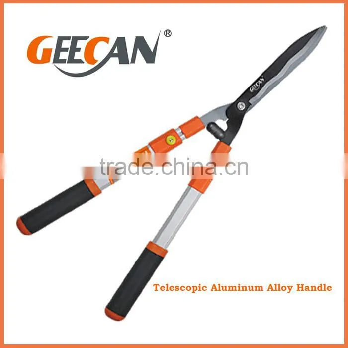24"-32" Wavy Blade Hedge Shear