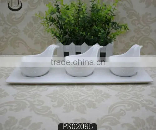ceramic dessert plate with wood tray