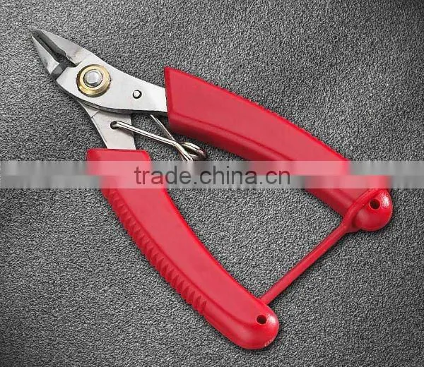 Fishing line scissor