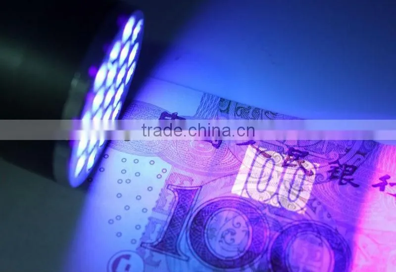 Multi-function 21 UV LED Flashlight