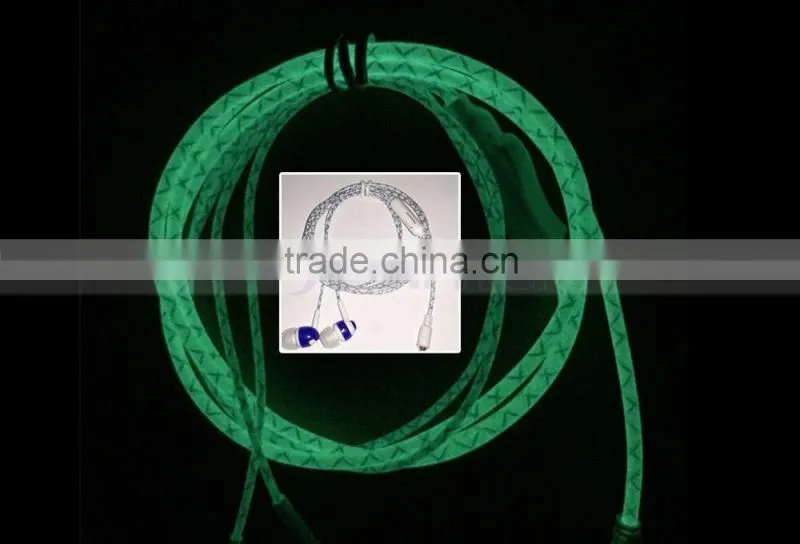 Metal Head Cheap Colorful Earphones Headset LED Flash Night Light Noctilucent Earphone With Clip Mic For Smart Phone
