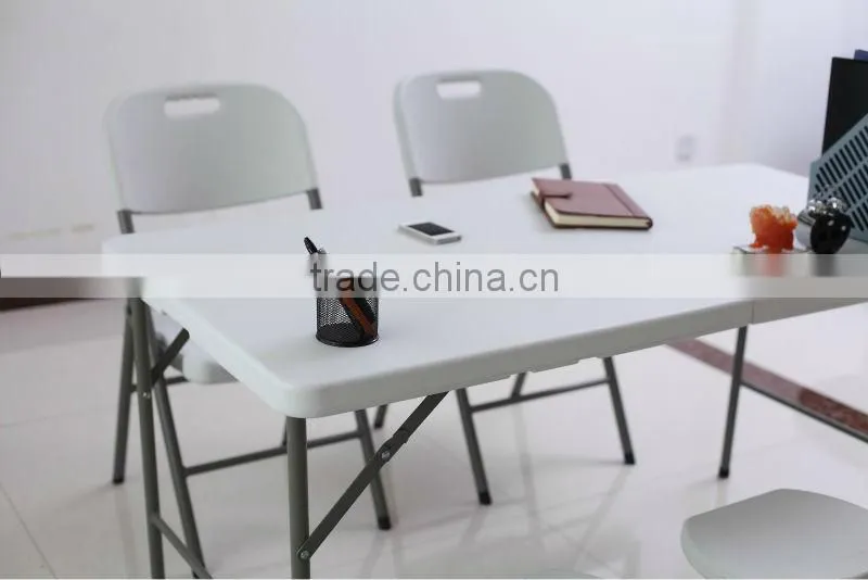 Plastic Foldable Table for dining