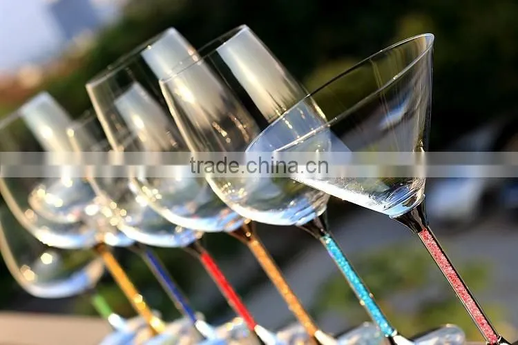 Eco-Friendly Feature and Glass Drinkware Type OhTrend glassware elegant red wine glass beer mug with diamond for wendding party