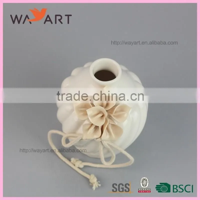 Elegant Flower White Ceramic Lavender Essential Oil
