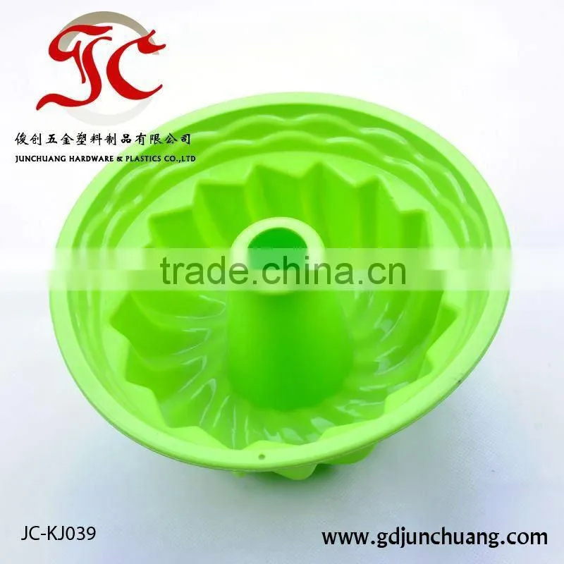 Most popular cake plate baking utensils