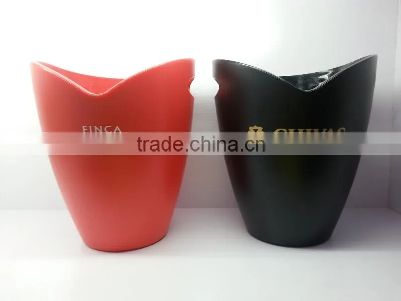 Bar plastic ice bucket
