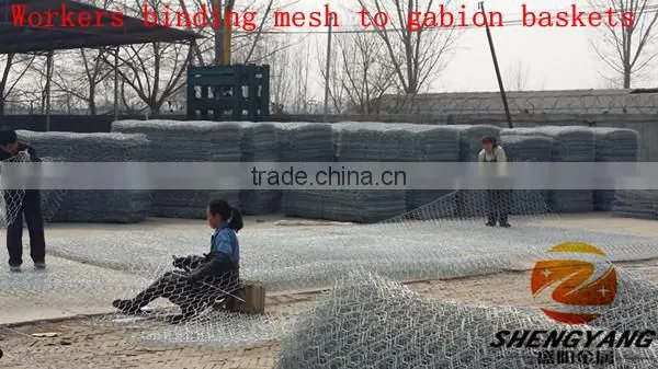 China 1x1x1m,2x1x0.5m keep earth rock cages slope greening stone baskets wall PVC gabion mesh baskets hexagonal gabion boxes