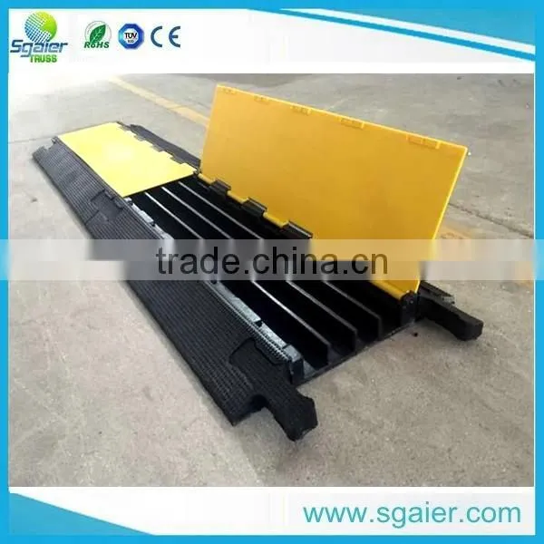 4 channel China cheap Cable protector ramps stage cable ramp