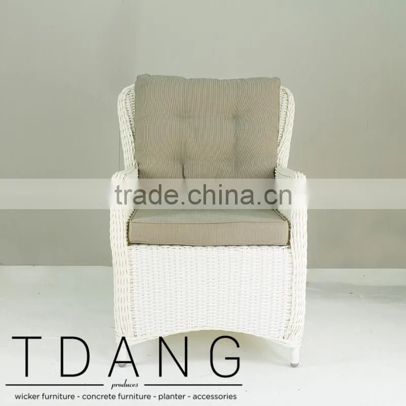 Valencia Wicker Lounge Chair - Patio Wicker Furniture Set