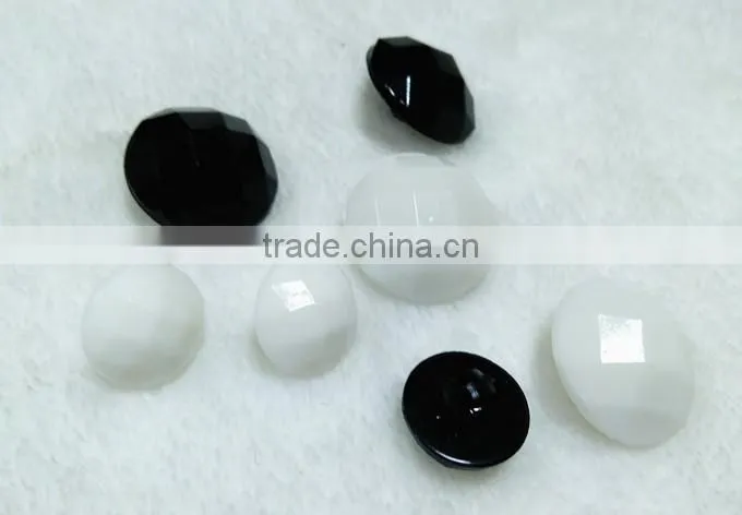 fashion good quality fancy plastic button with leg plaid button for shirts