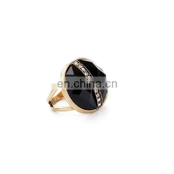 Stylish Black Acrylic Diamond Sparkling Knuckle Ring