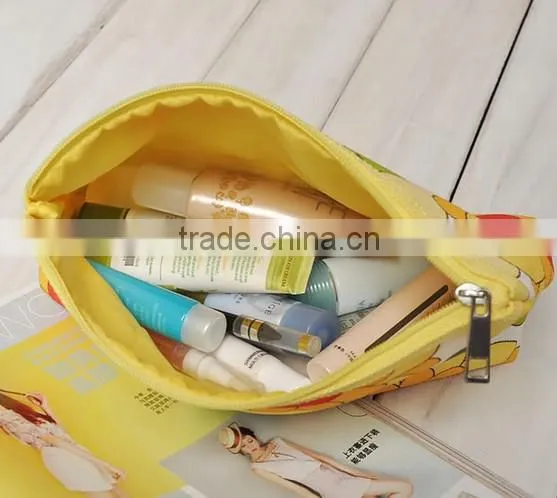 Beatiful big flower printing durable polyester cosmetic bag with thin cotton sandwich