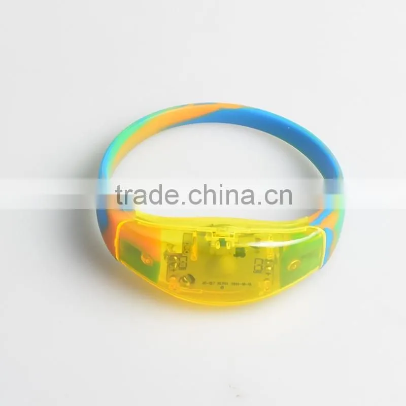 2016 Light-Up Flashing Bracelets led bracelet led silicone bracelet