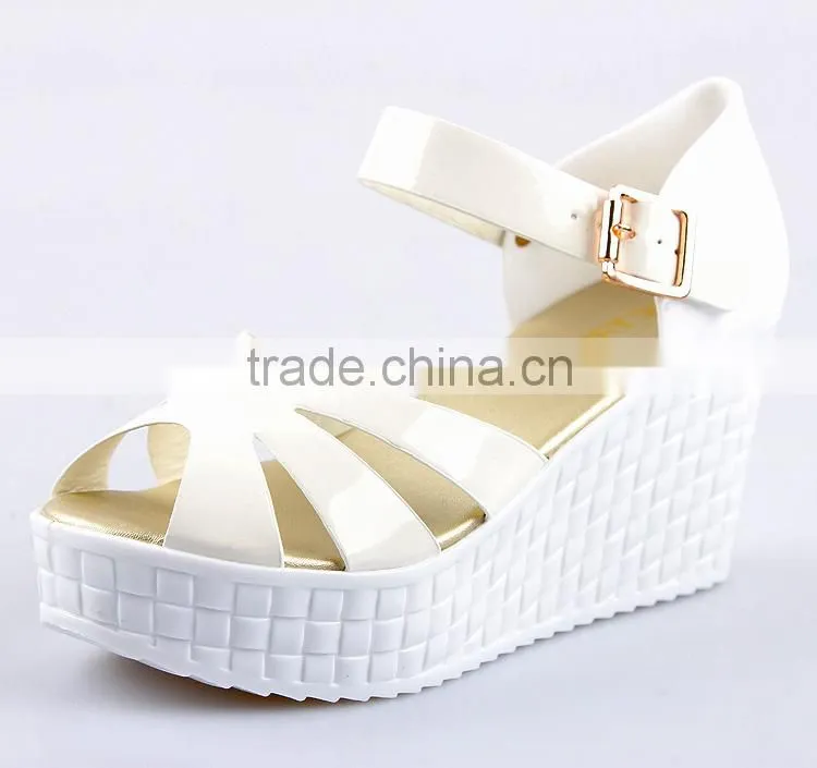 Newest design 2016 summer pvc upper jelly sandals dress shoes orange sandals from Chictrend melissa sandals