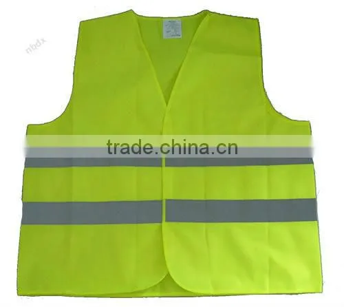 1 Vest+1 triangle safety kits