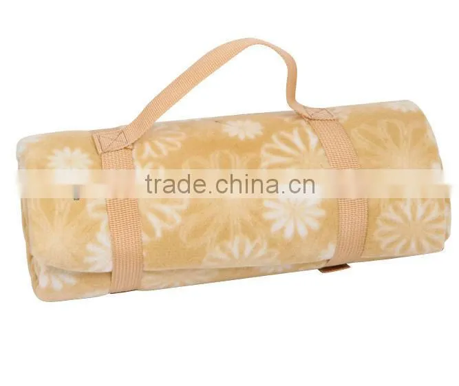 2014 New Design Waterproof Folding Travel Picnic Blanket