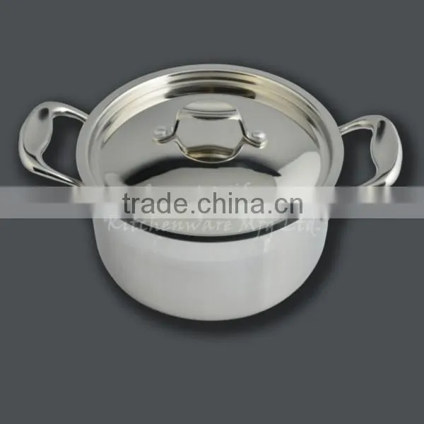 Three layer stainless steel saucepan 18/8+AL+18/0
