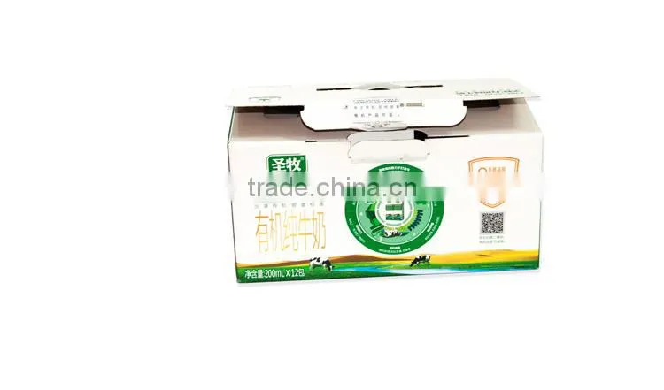 Beverage carton with plastic handle