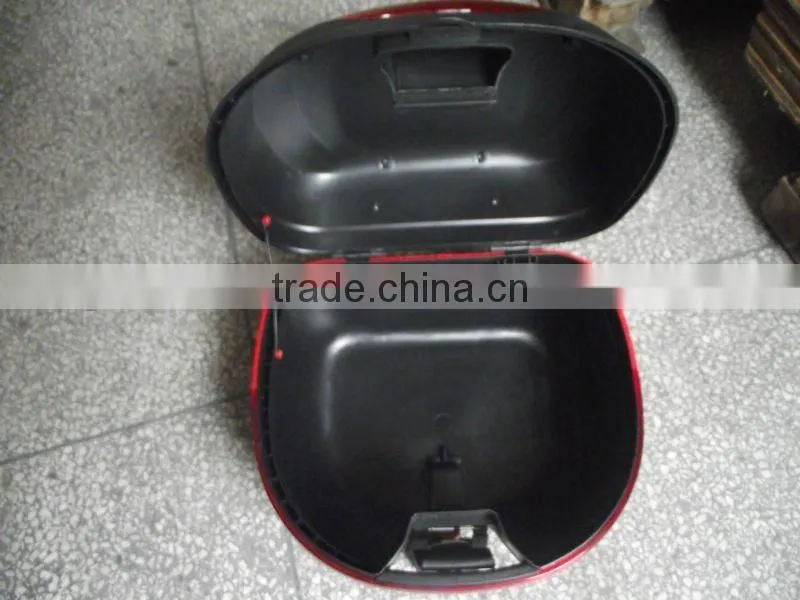 Motorcycle luggage storage