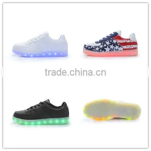 2015 Popular China Wholesale kids led flash shoes