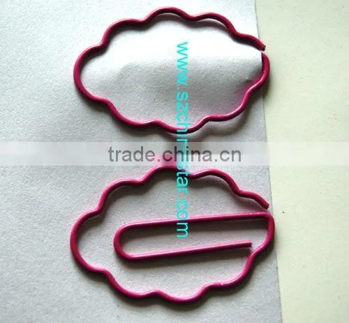 Star shape paper clip in star shape tin box
