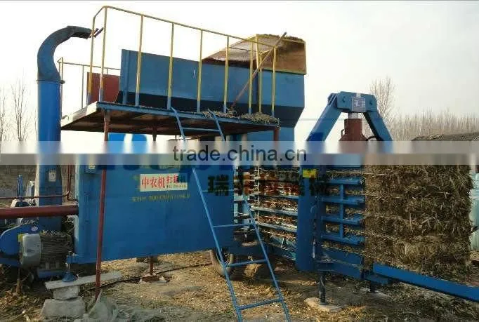 Straw bander/baling machine